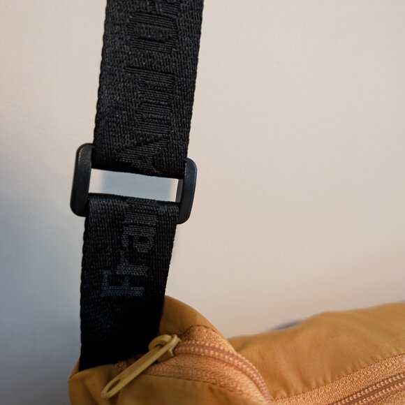Frank and oak golden thinsulate quilted puffer vest with pockets - Picture 12 of 12
